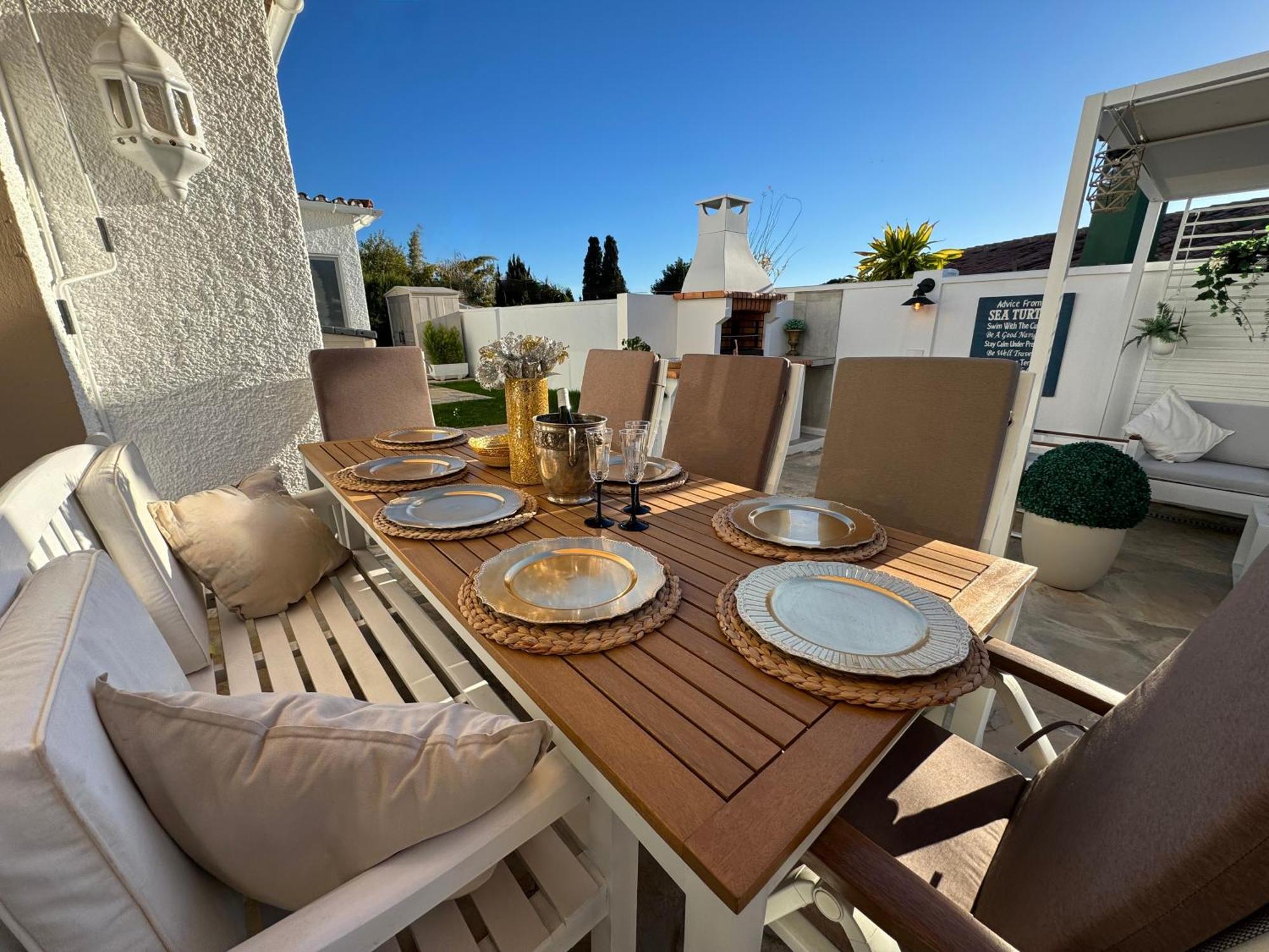 Villa Casacara Marbella Beachside Costabella -Spain Exteriör bild