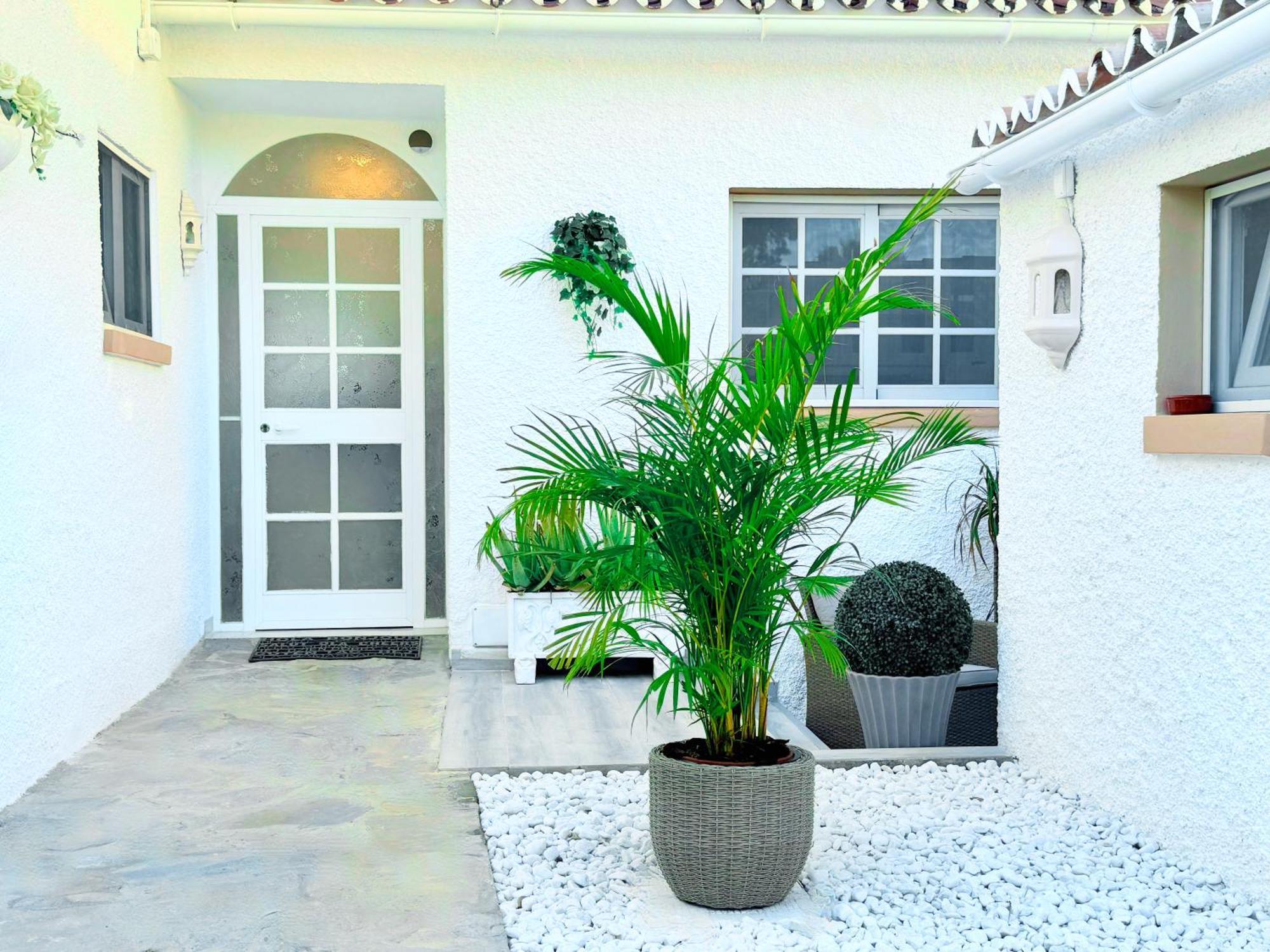 Villa Casacara Marbella Beachside Costabella -Spain Exteriör bild
