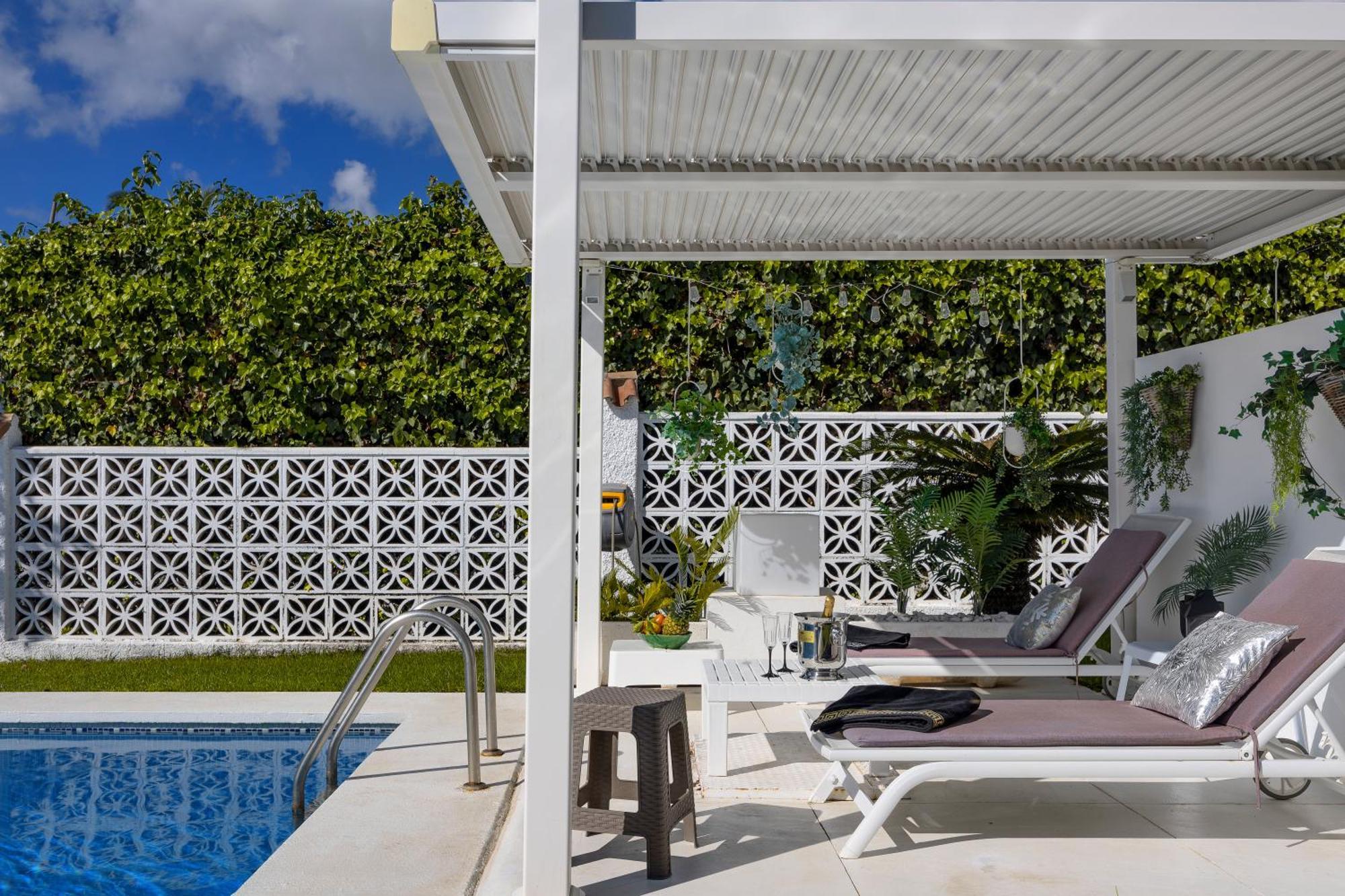 Villa Casacara Marbella Beachside Costabella -Spain Exteriör bild