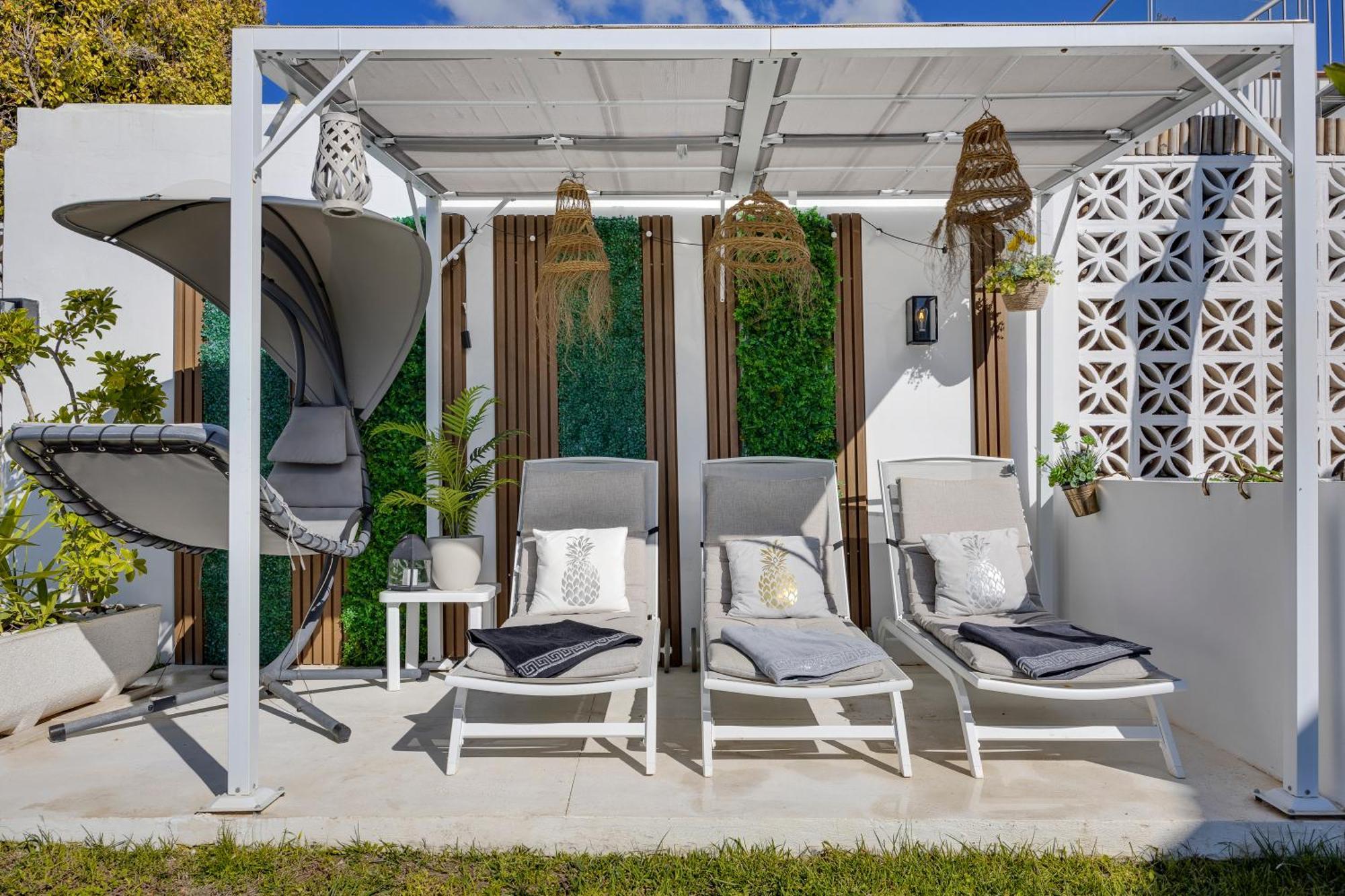 Villa Casacara Marbella Beachside Costabella -Spain Exteriör bild