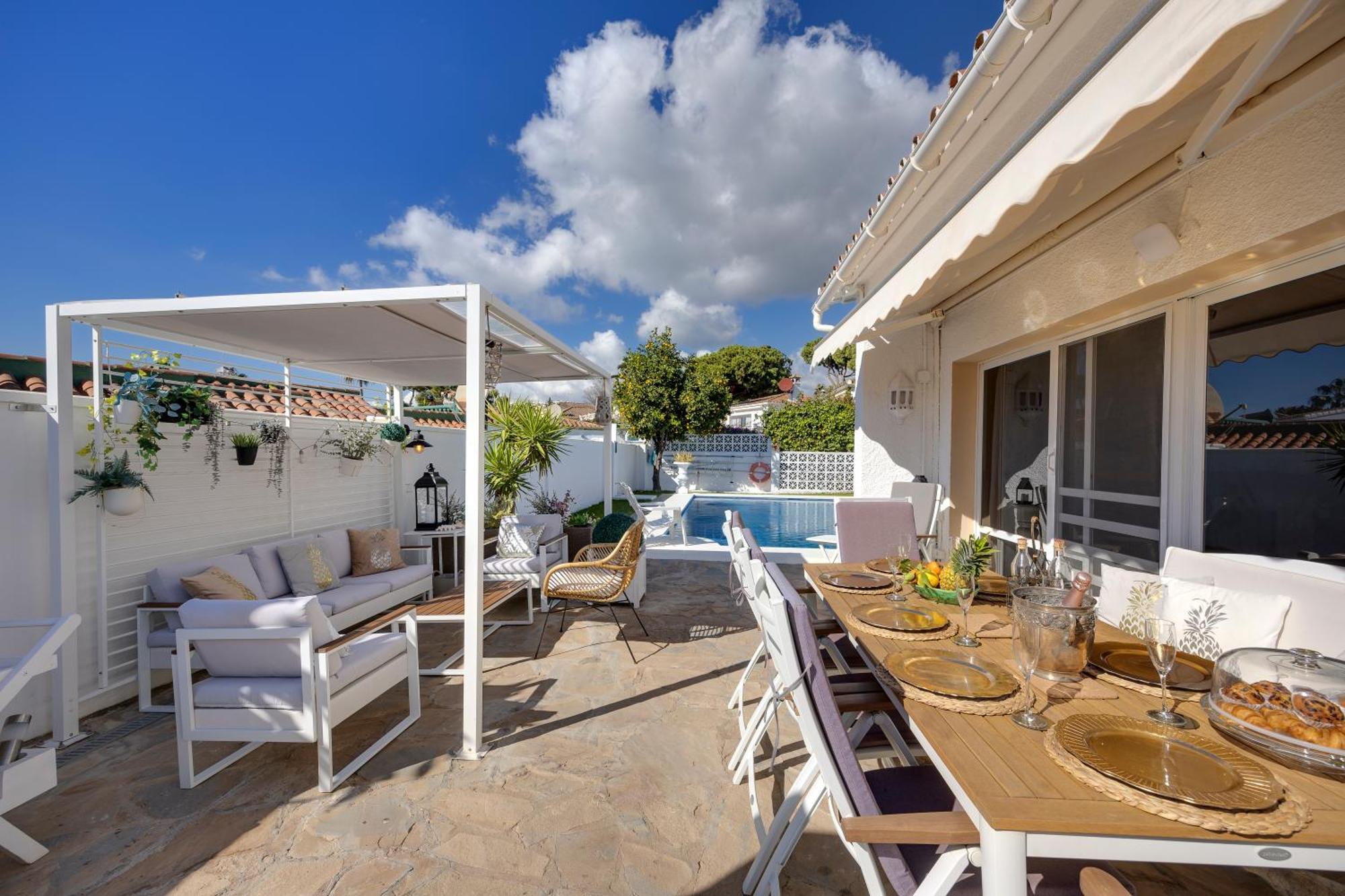 Villa Casacara Marbella Beachside Costabella -Spain Exteriör bild