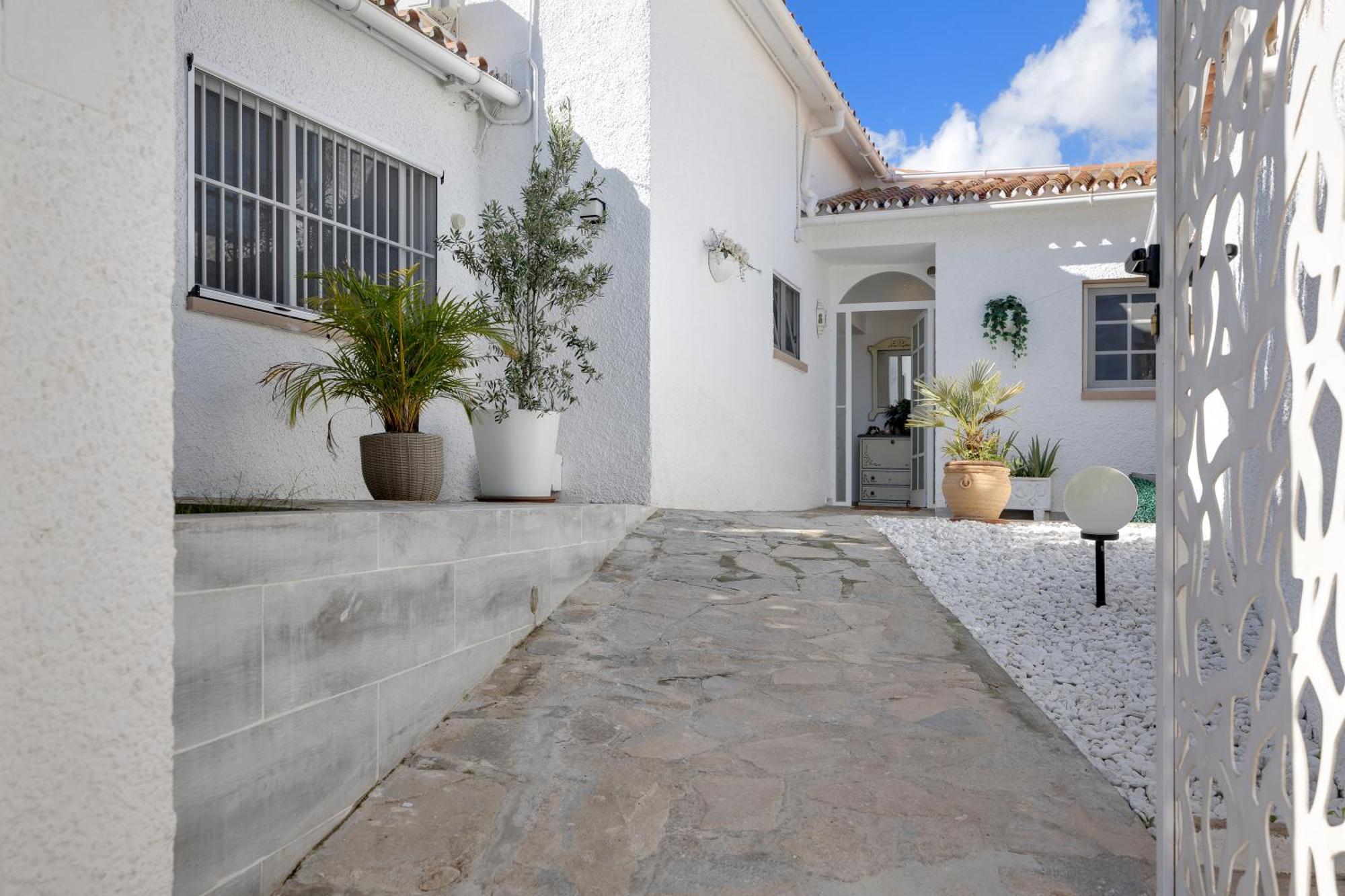Villa Casacara Marbella Beachside Costabella -Spain Exteriör bild