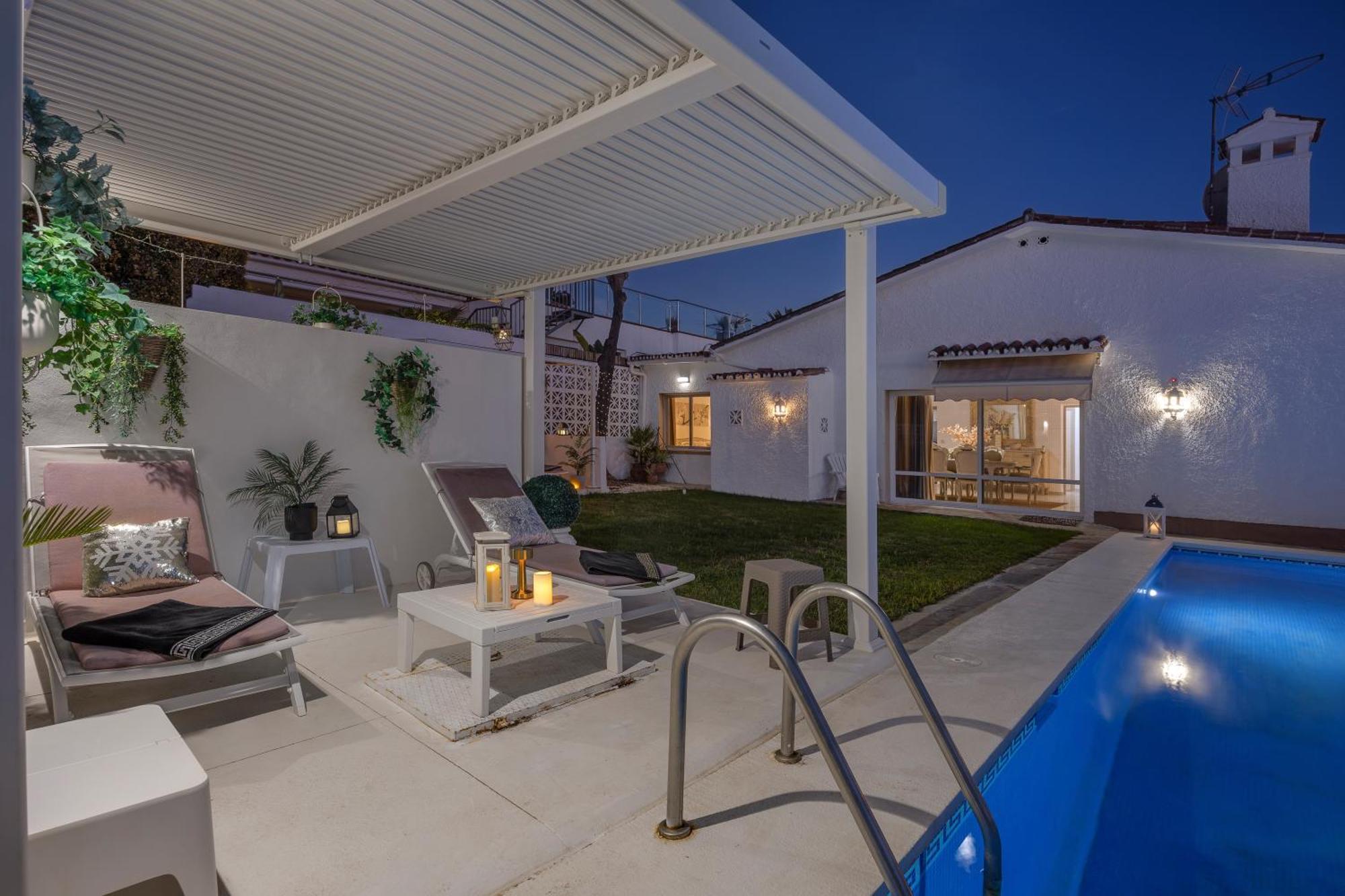Villa Casacara Marbella Beachside Costabella -Spain Exteriör bild